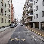 Summit Stay - Penthouse With Parking For Two
