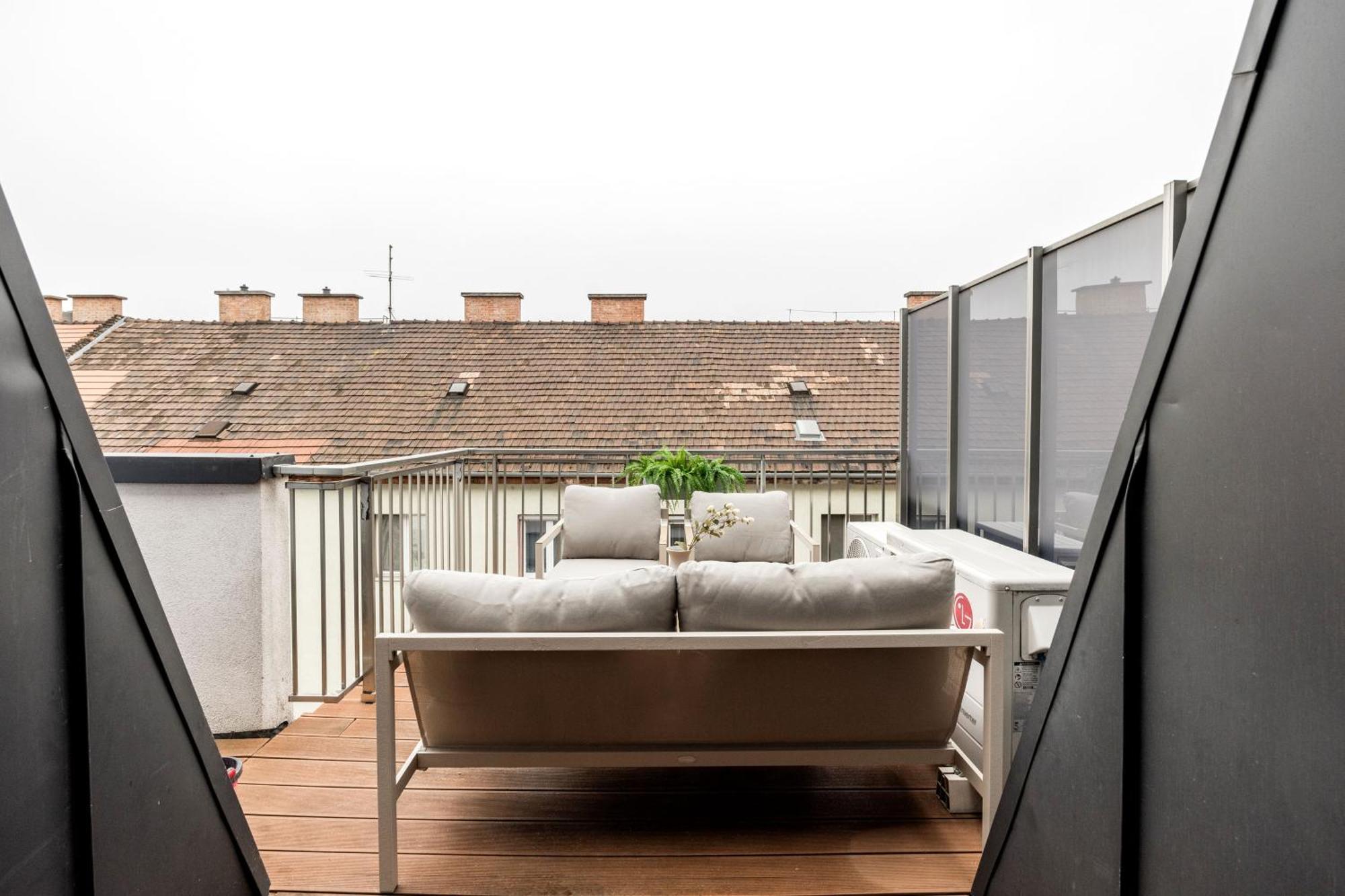Summit - Penthouse With Parking For Two