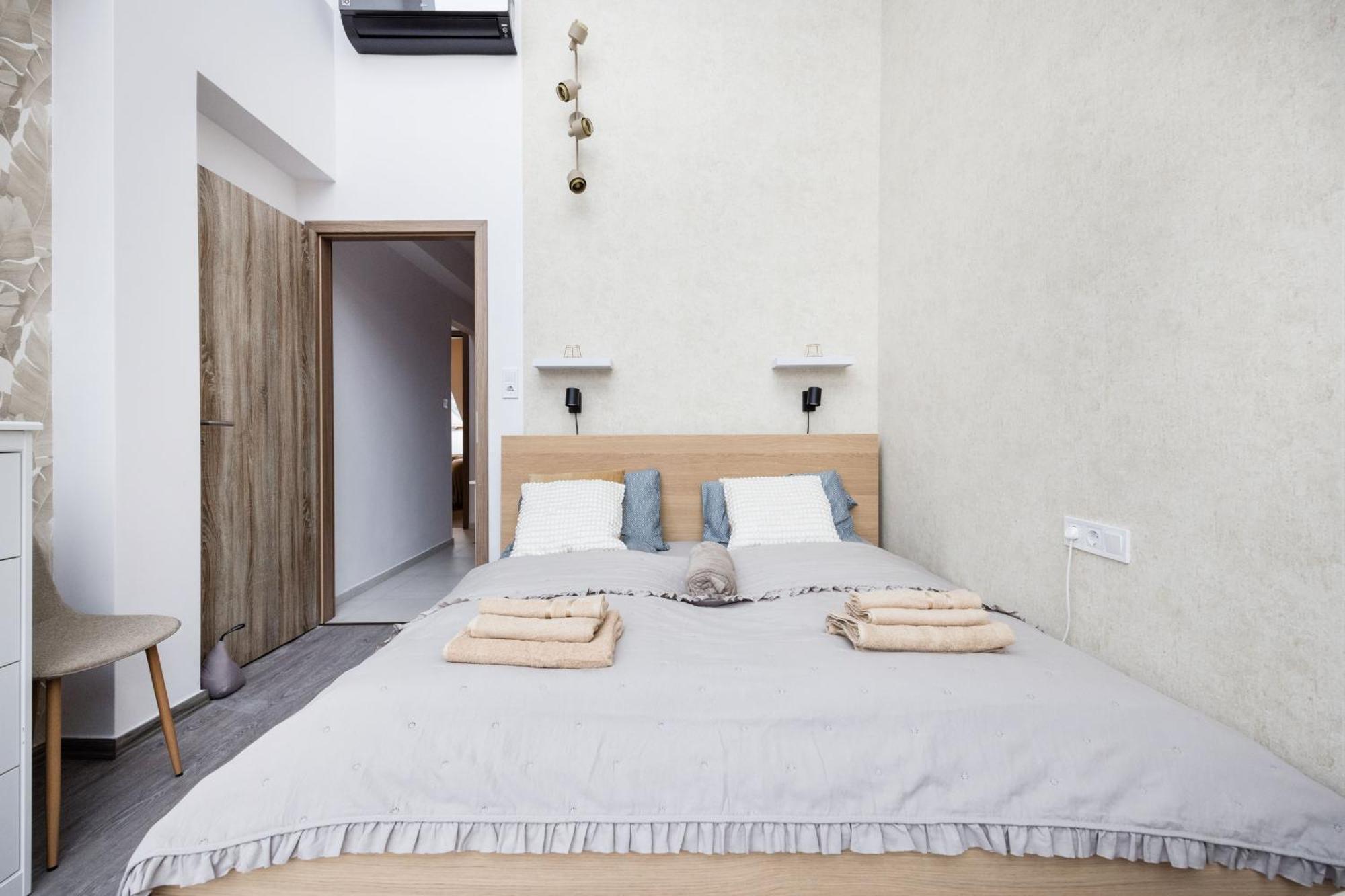 Summit - Penthouse With Parking For Two * Budapest